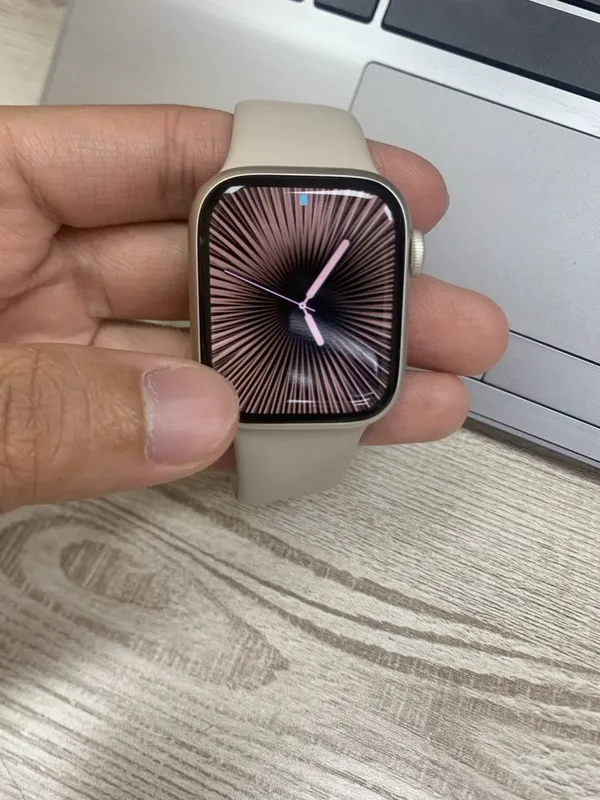 Apple Watch 9/41 Starlight — фото 2