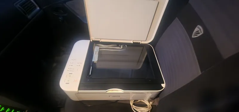Canon printer ishlatilmagan karopkasidan ochib qoyilgan — фото 2
