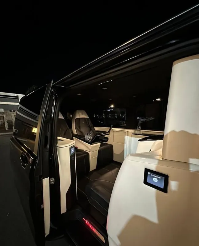Mercedes-Benz V Class Brabus Extra long 3 Mercedes-Benz V Class Brabus Extra long 3