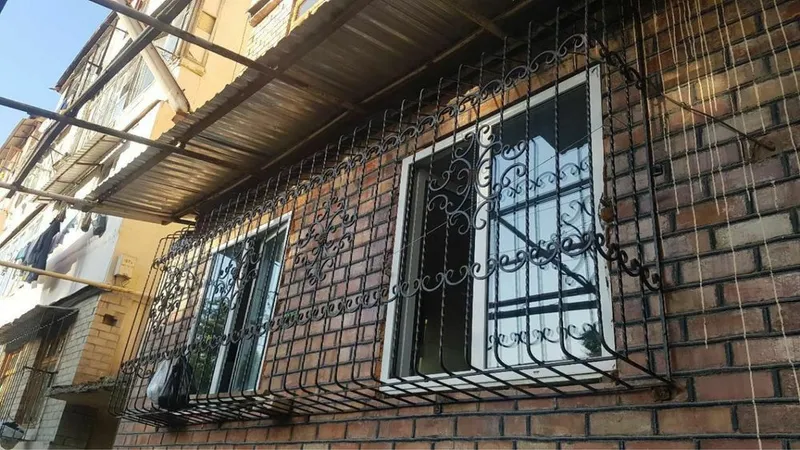 Решетки на окна, балкон 4