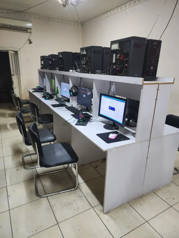 Kompyuter hona 11 ta Kompyuter 5 Kompyuter hona 11 ta Kompyuter 5