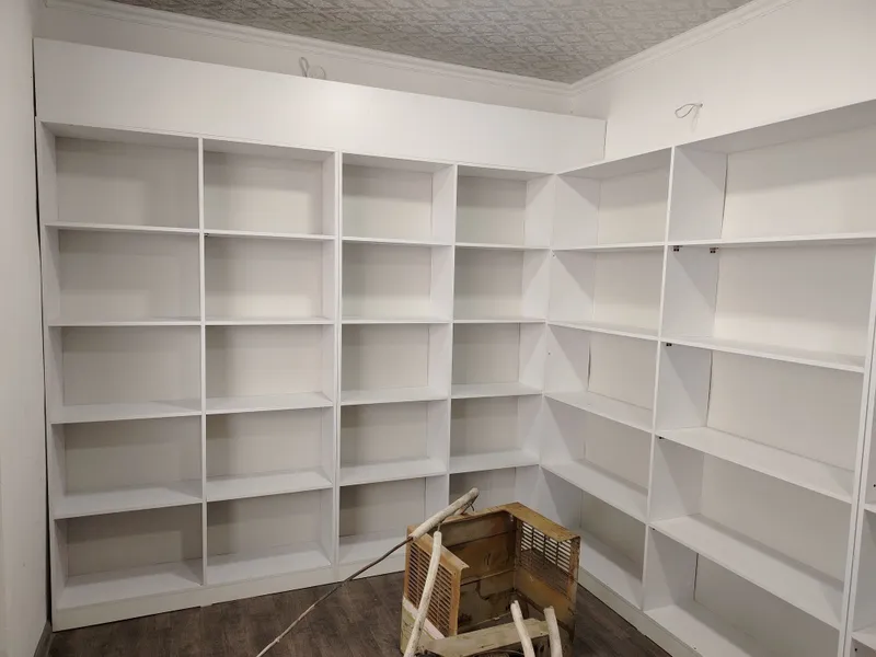 Polka sotiladi do'kon va magazin uchun 2