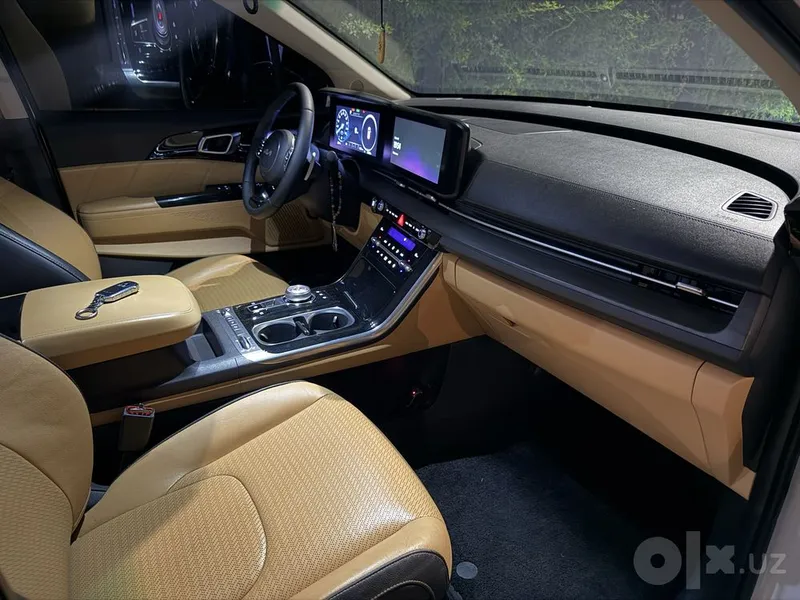 Kia Carnival 2023 3.5 V6 9 мест 4 Kia Carnival 2023 3.5 V6 9 мест 4
