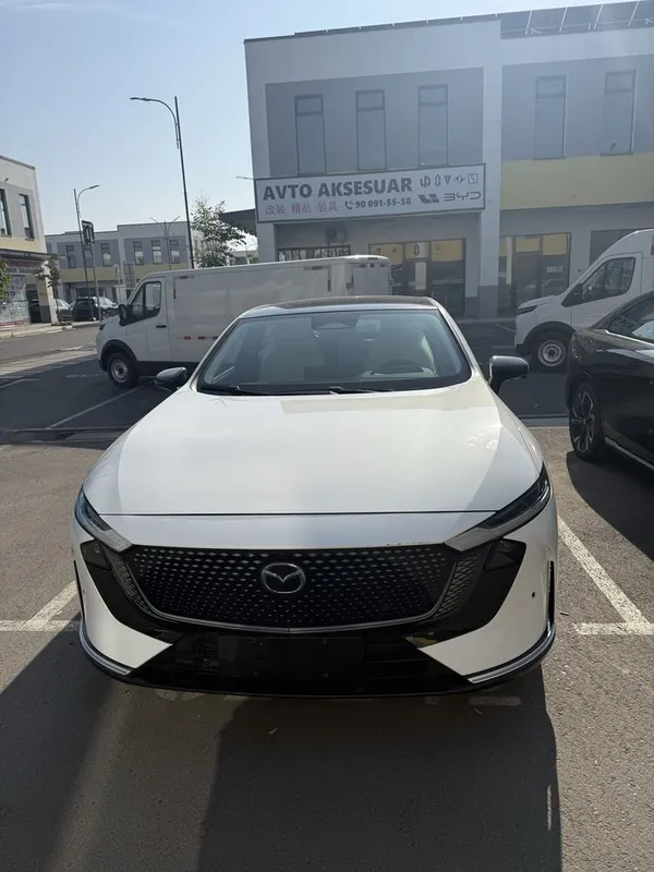 Mazda Z6 ev 600km 2024/12