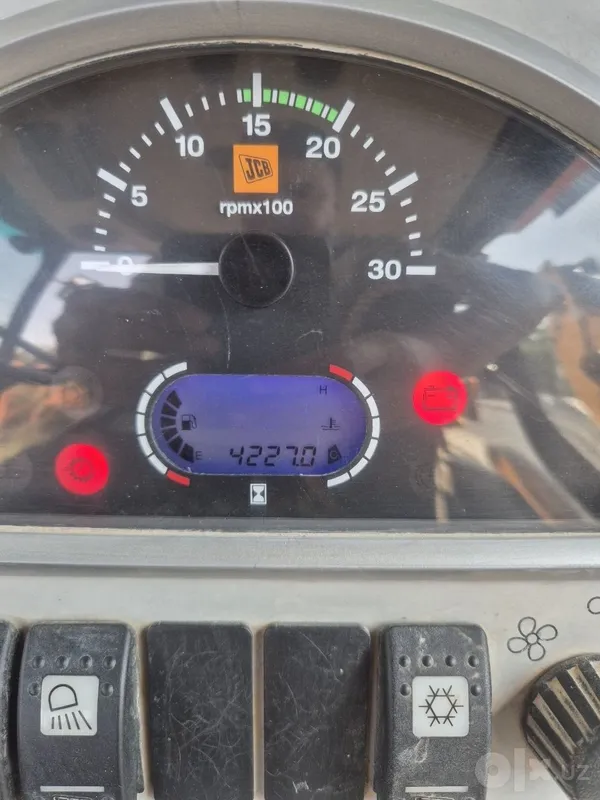 Jcb malutka sotiladi 6 Jcb malutka sotiladi 6