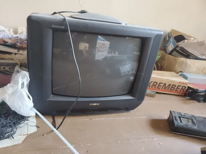Телевизоры Sanyo, Aiwa, Goldstar — фото 1