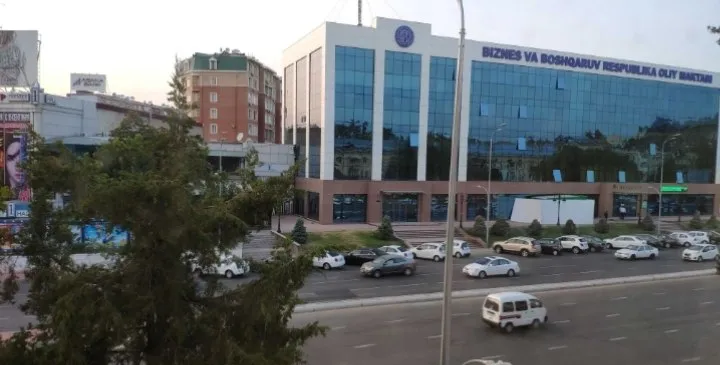 3 xonali kvartira, 82 m2, Mirobod 9