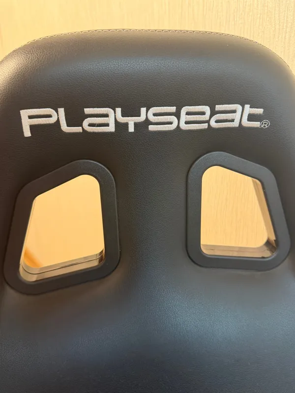 To‘liq to‘plam: PlayStation4 (PS4) pristavkasi kreslo, rul va pedallar bilan 5 To‘liq to‘plam: PlayStation4 (PS4) pristavkasi kreslo, rul va pedallar bilan 5