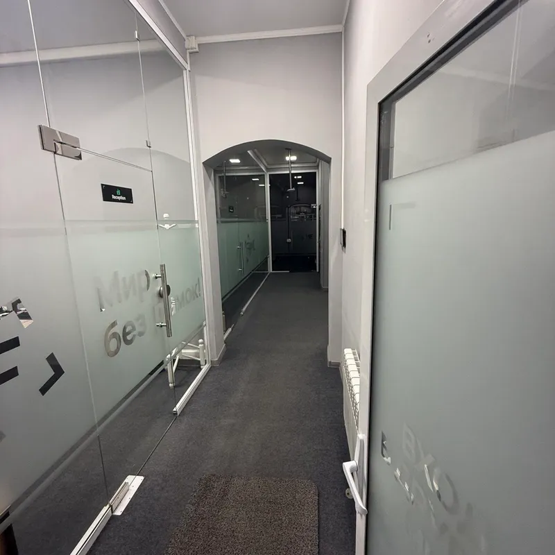 Сдаётся в аренду коммерческое здание 1400 м² 6