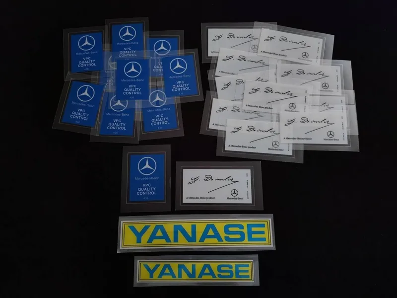 Наклейка подпись 
на лoбoвое стекло Mercedes Benz