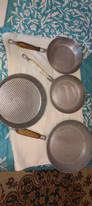 Продаю советские сковородки 1