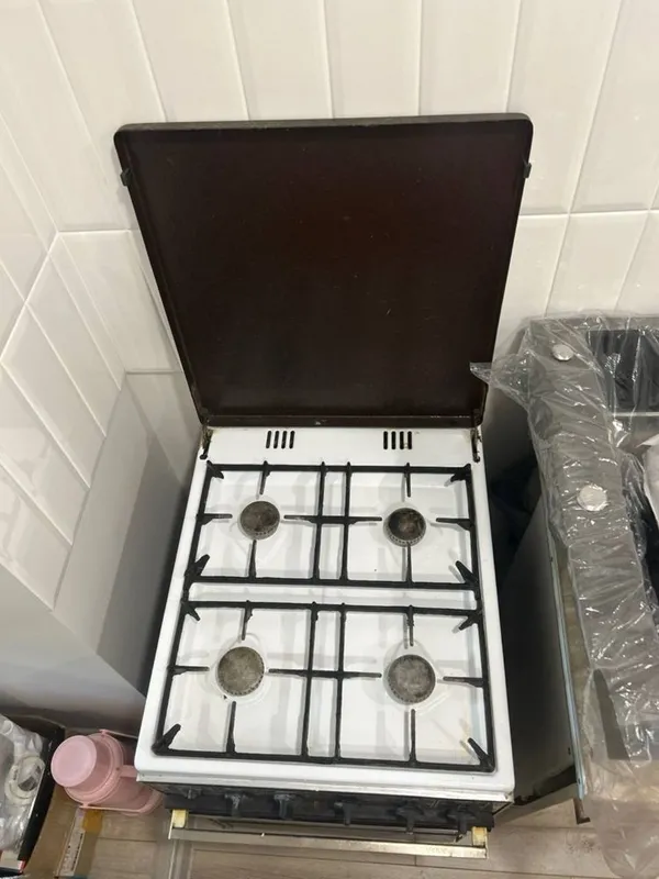 Продается газовая плита 2