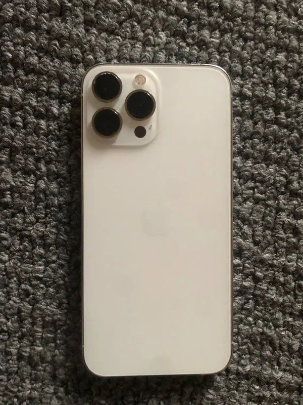 Iphone 13 pro max 1