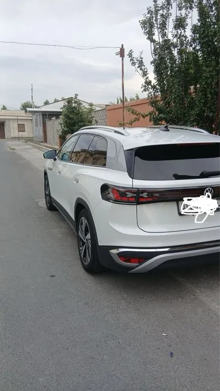 Volkswagen id 6 pro срочно продается — фото 3