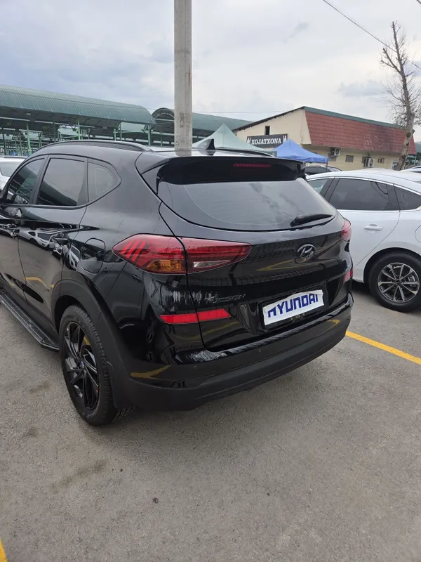 Hyundai Tucson full 4