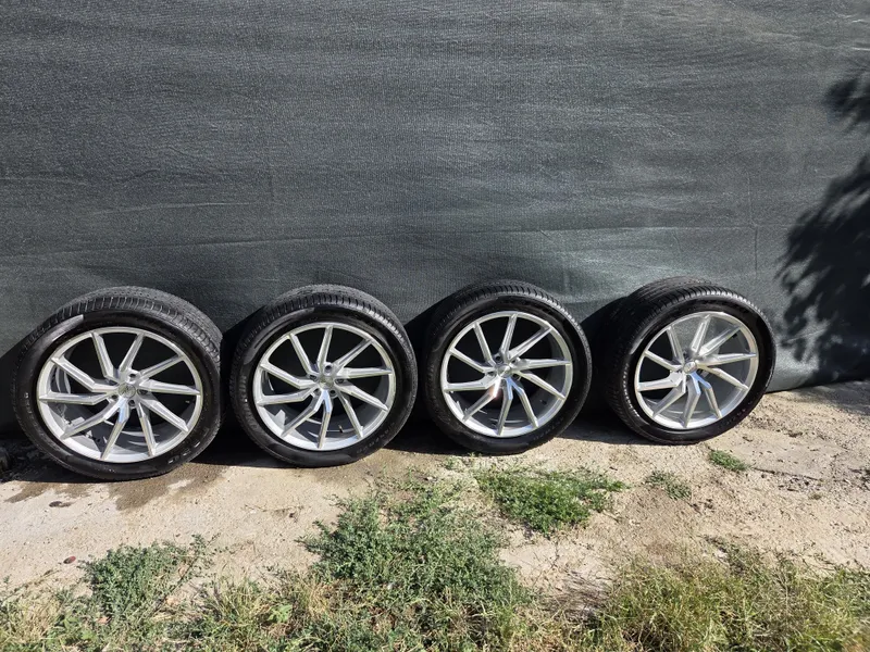 Diska sotiladi R20 vossen 3 Diska sotiladi R20 vossen 3