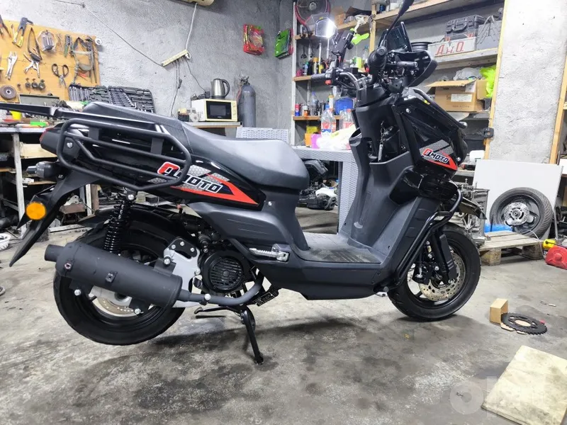 Tank 150cc skuter 1 Tank 150cc skuter 1