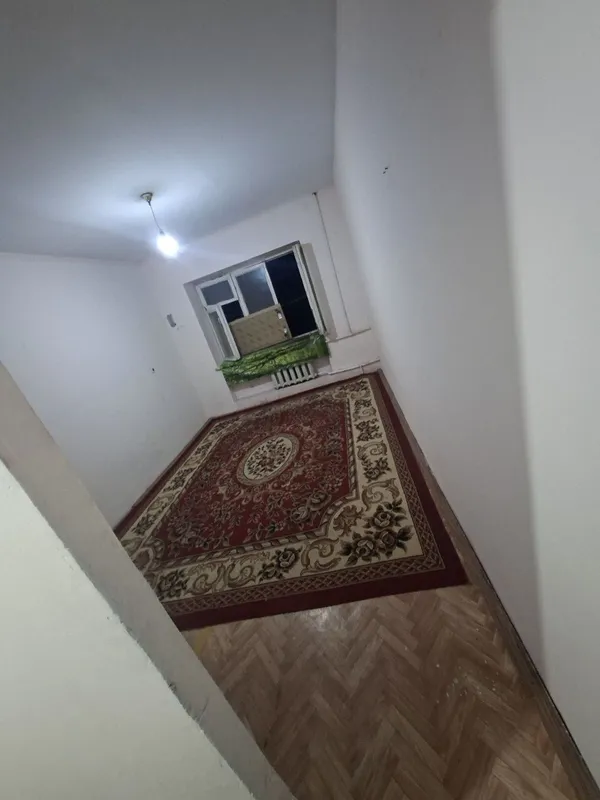 Arenda kvartira opshishita Yashnabod Tumani Olmos metro oldida 1xona 4