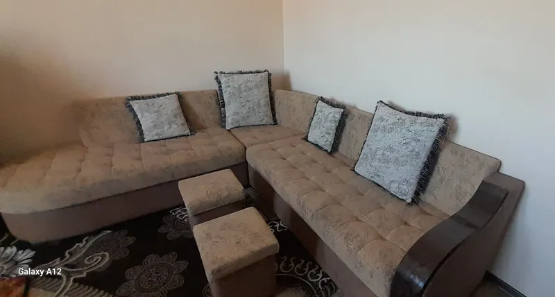 yumshoq divan.