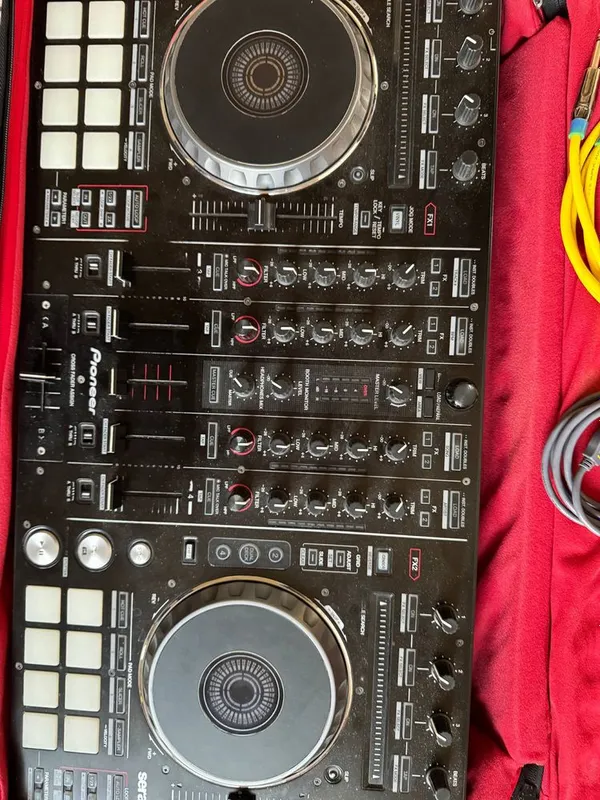 Pioneer Ddj sx sotiladi 4 Pioneer Ddj sx sotiladi 4