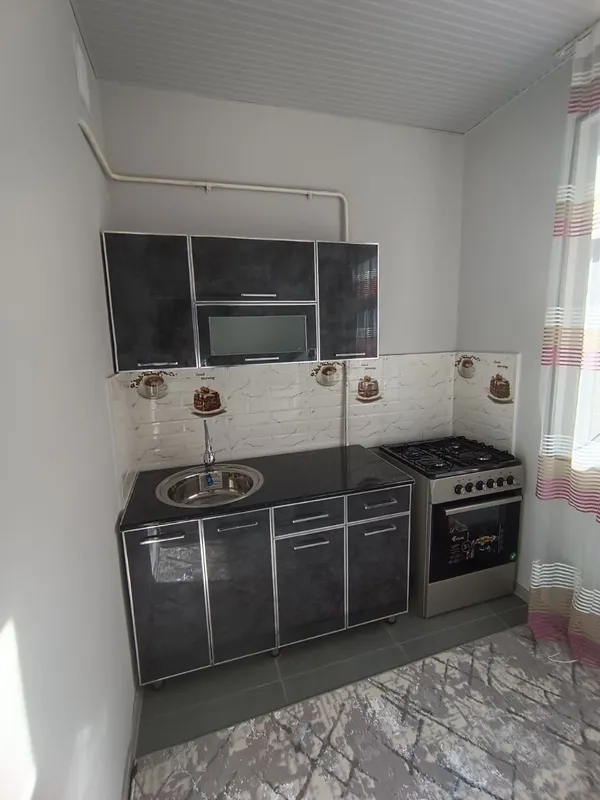 продам чиланзар 8.  одна комнатная 3