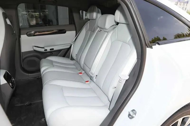 Leapmotor c01 comfort hybrid 216 naqd va halol nasiya — фото 3
