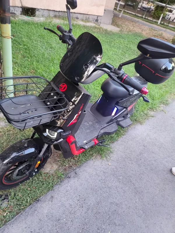 Электроскутер Demansh TK 049 6