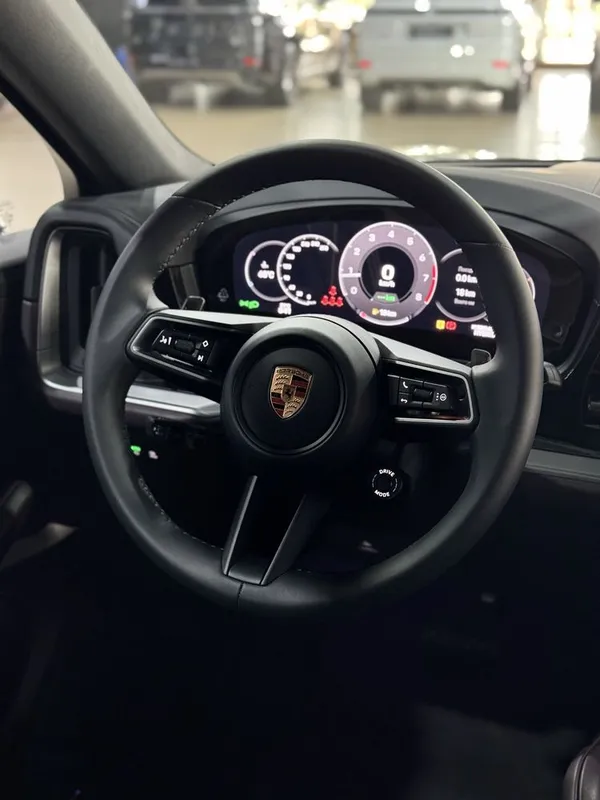Porsche Cayenne Coupe Hybrid 2025 — фото 3