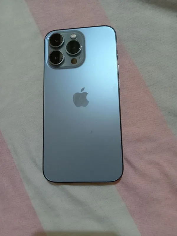 Iphone 13 pro blue 2 Iphone 13 pro blue 2
