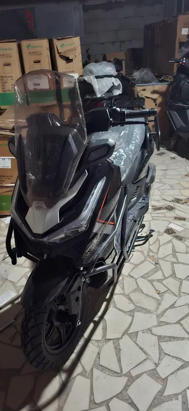 Moto va skuter bor
