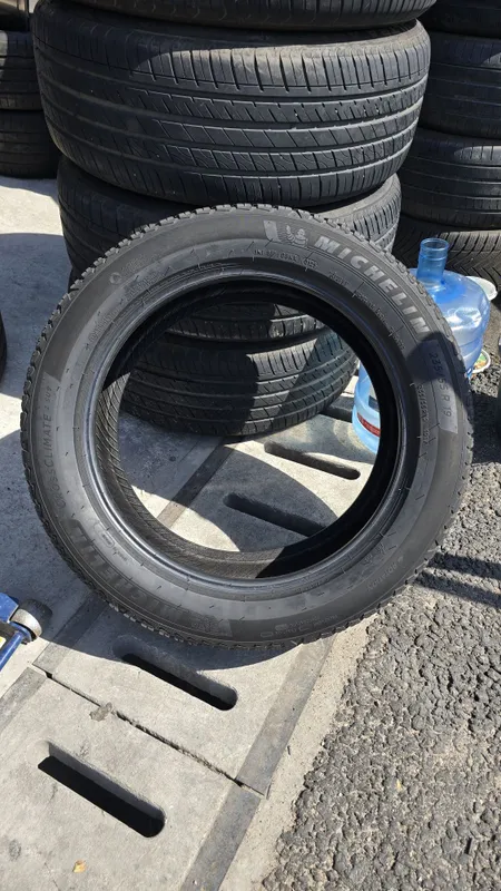 235/55/R19 Michelin Cross Climate² 2