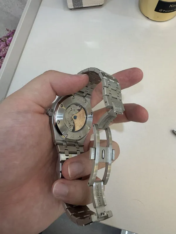 Часы Audemars Piguet Royal Oak Selfwinding 2 Часы Audemars Piguet Royal Oak Selfwinding 2