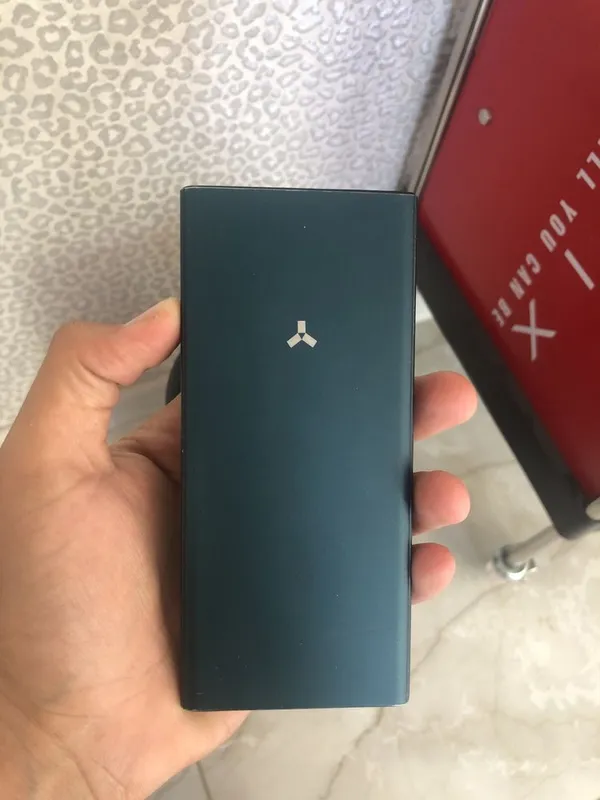 Powerbank srochni sotiladi