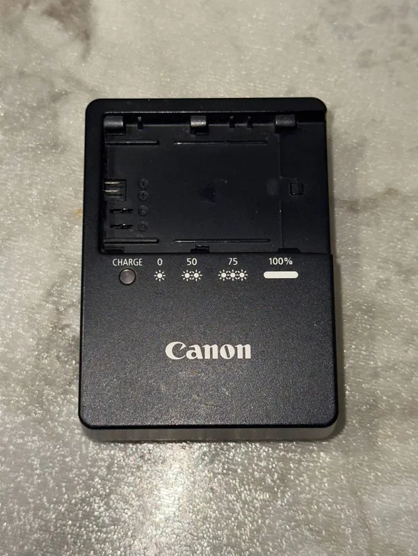 Canon 5D Mark III + EF 24-105mm f/4L IS USM (kit) 3