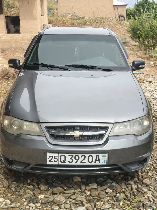 Bekorchilar tel klib oʻtirmasin