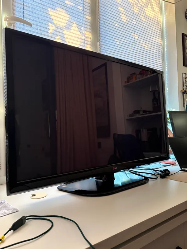 Плазменный телевизор LG 42 дюйма 3