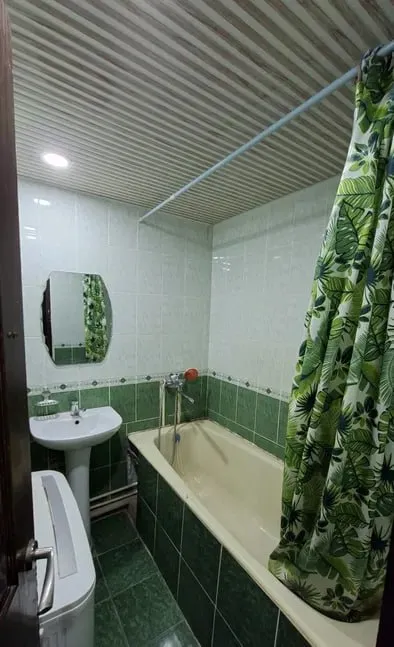 100 m², Sergeli tumanida 4 xonali kvartira ijarasi · ID 42390 7 100 m², Sergeli tumanida 4 xonali kvartira ijarasi · ID 42390 7