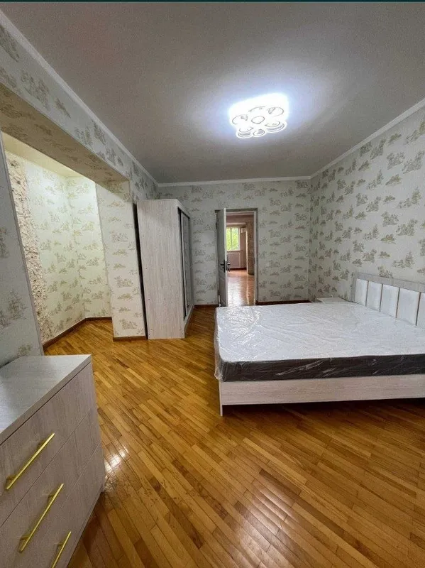 Продаётся просторная 3-комнатная квартира 74 м², кирпичный дом 4