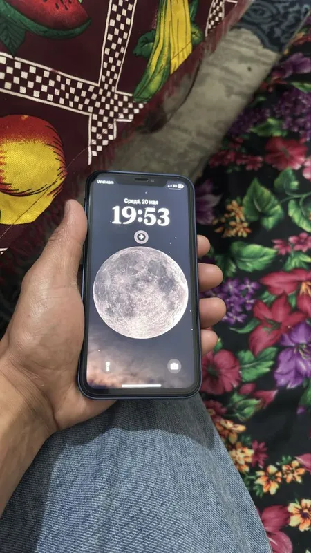 Iphone XR 17 pro korpusda — фото 1