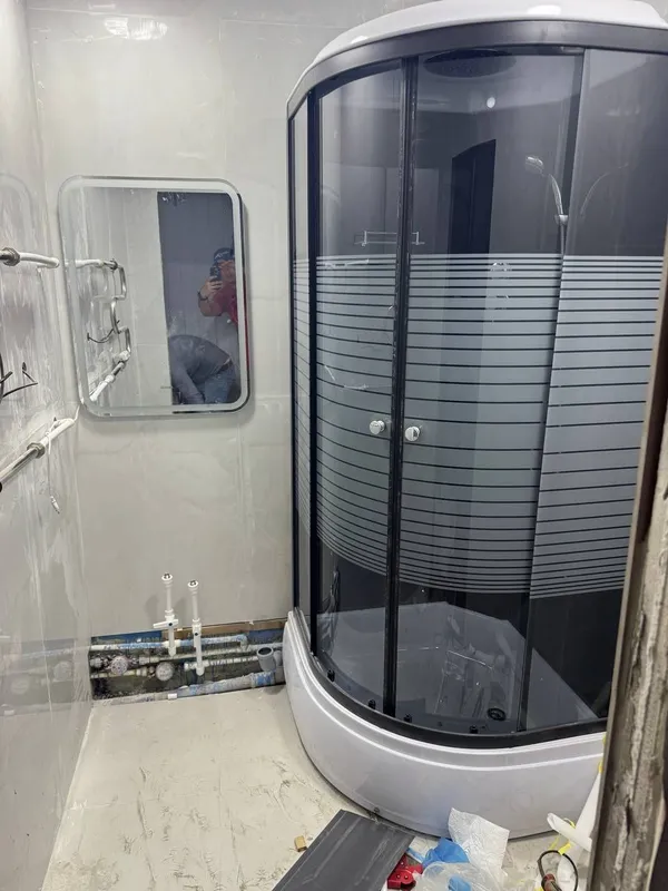 Dush kabin.Yangi, razmer 90 90, unversalniy oxirgi model bo'lishi 250$