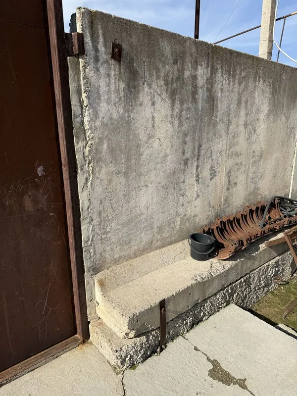 Beton plita sotiladi, бетон плита прораётса — фото 1