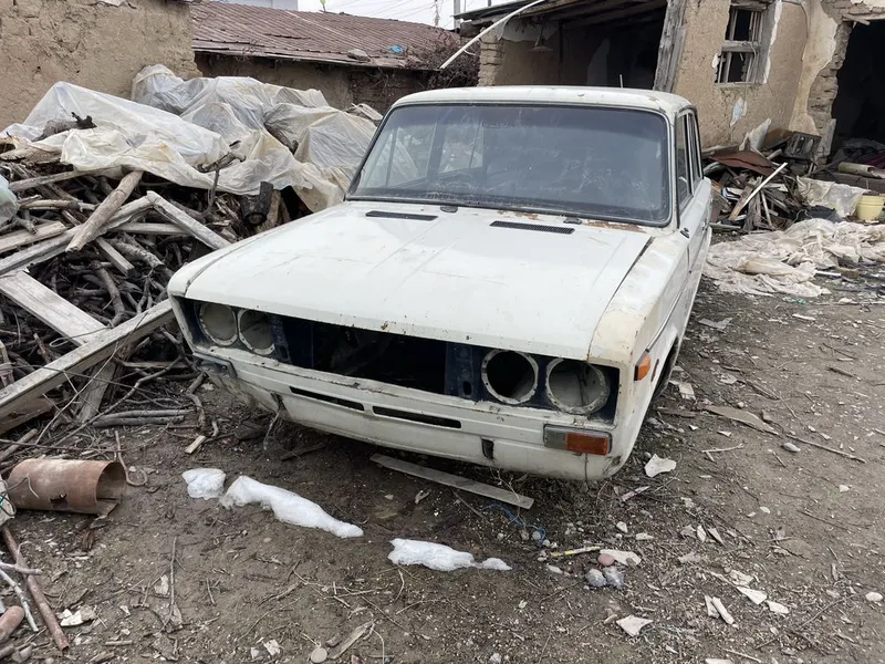 Кузов бутун, под проект ВАЗ 2103, яхшилаб окиб тел клин илтимос — фото 1