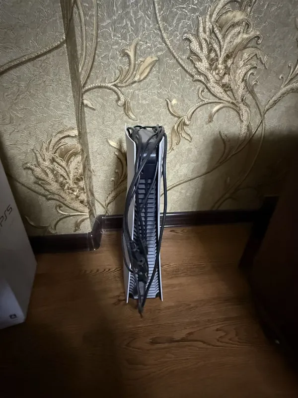 Продам playStation 5 в хорошем состоянии 2 Продам playStation 5 в хорошем состоянии 2
