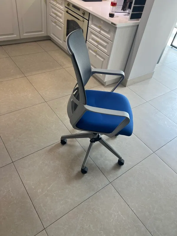 Продаётся новое офисное кресло TORINO GREY (синее) 4