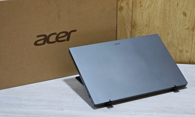 Acer Aspire Lite AL15-31P noutbuki 1