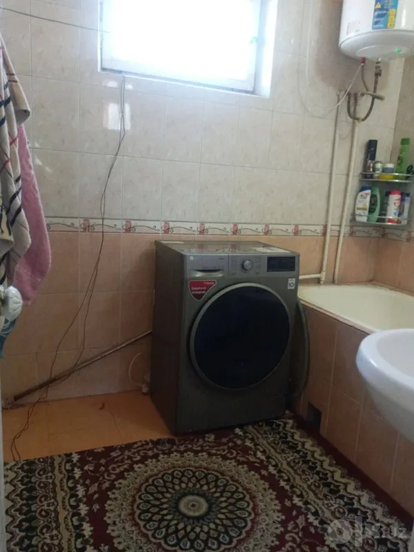 UY SOTILADI. Jizzax shahar markazida 3xonali uy sotiladi 5 UY SOTILADI. Jizzax shahar markazida 3xonali uy sotiladi 5