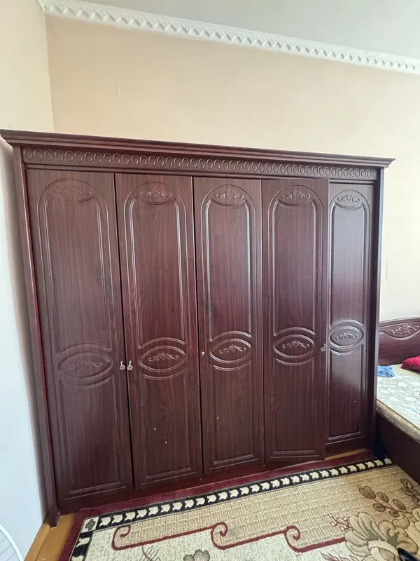 Mebel satiladi spalnoy baxasi kelisimli 1