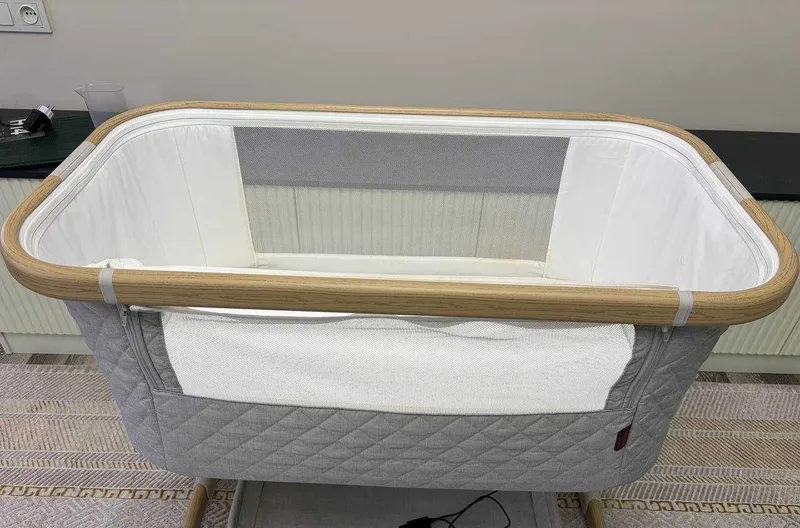 Приставная электронная кроватка Carrello Prima Cloud Grey, люлька 3 Приставная электронная кроватка Carrello Prima Cloud Grey, люлька 3