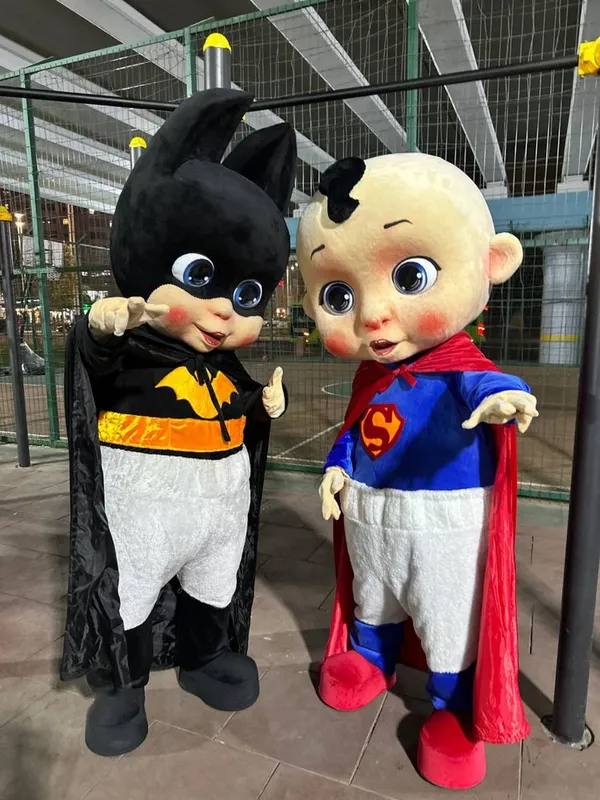 Multfilm qaxramonlari,ayiqlar,betmen,supermen