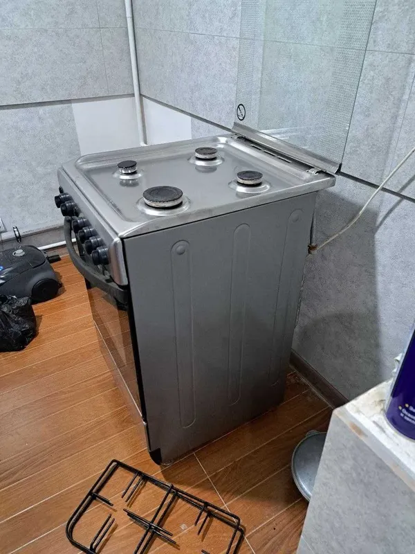 Indesit gaz plitasi sotiladi/ Продаётся газовая плита Indesit — фото 2